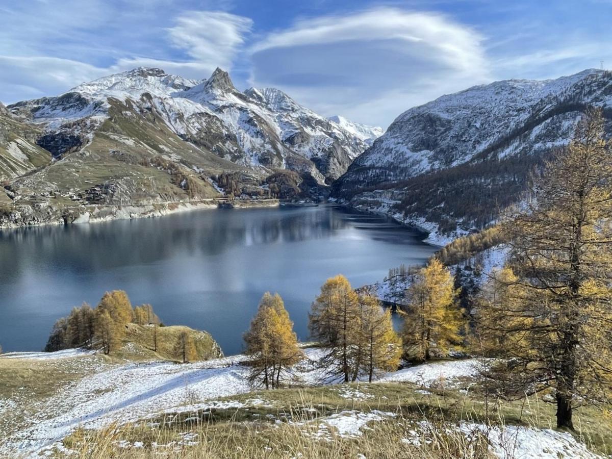 Charmant Studio Aux Pieds Des Pistes Vue Sur La Montagne Tignes Bagian luar foto